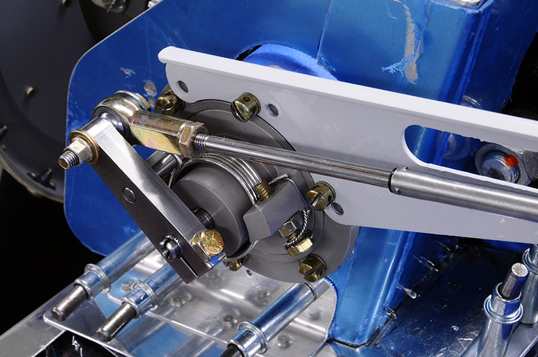 2009.10.06_-_RV-8_-_IO-390_Front_Mounted_Governor_Cable_Installation_(3).jpg