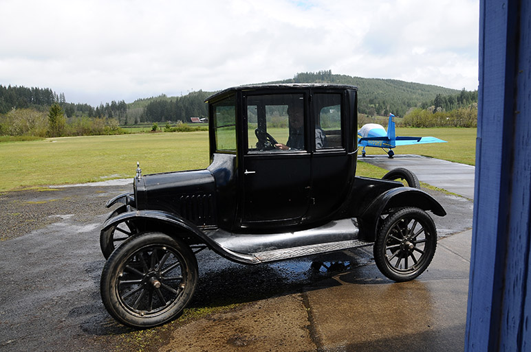 2010.04.29_-_RV-8_-_Trip_To_Vernonia,_RV_Checkout_Day_1_-_Session_1_&_2,_Mikes_Model_T_Ford_(16).jpg