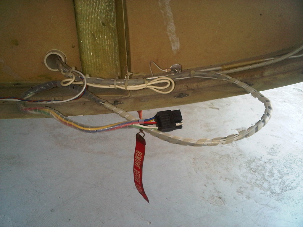 6_Connector_Plug.jpg