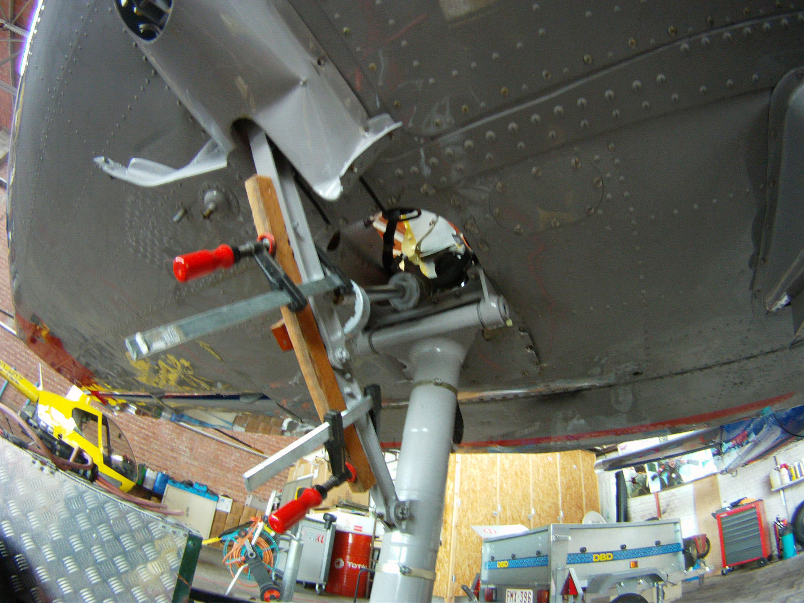 LY-OLI Yak-52 June 2011 (14).JPG