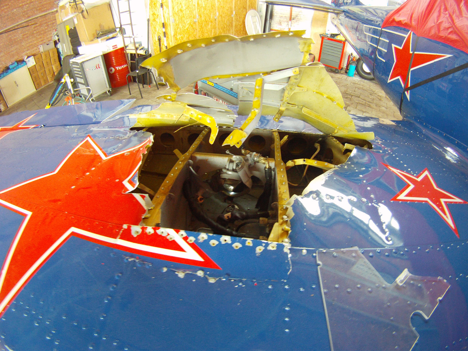 LY-OLI Yak-52 June 2011 (16).JPG